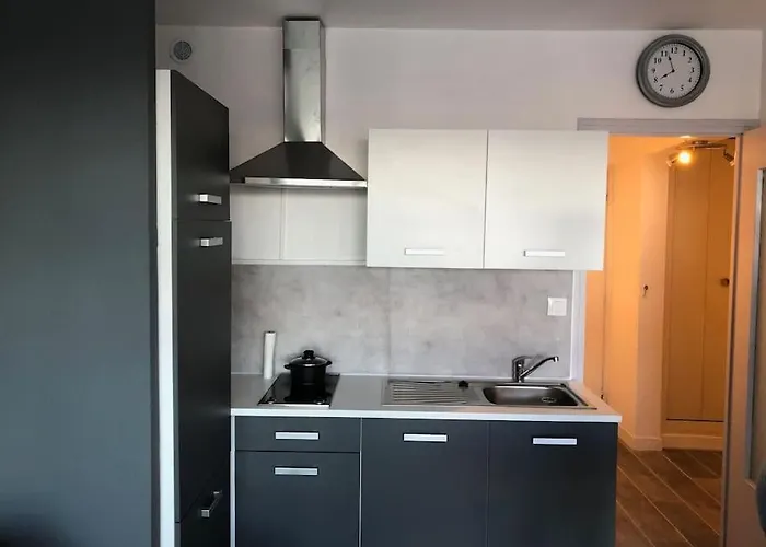 90, Héliopolis Fgh Au Village Naturiste *